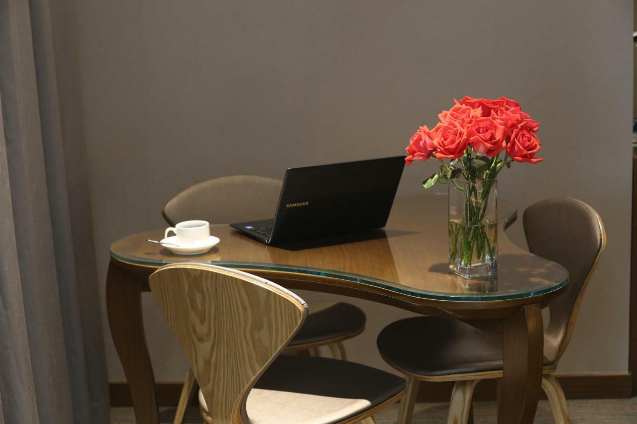 Rosedale Hotel Shenyang Exterior photo